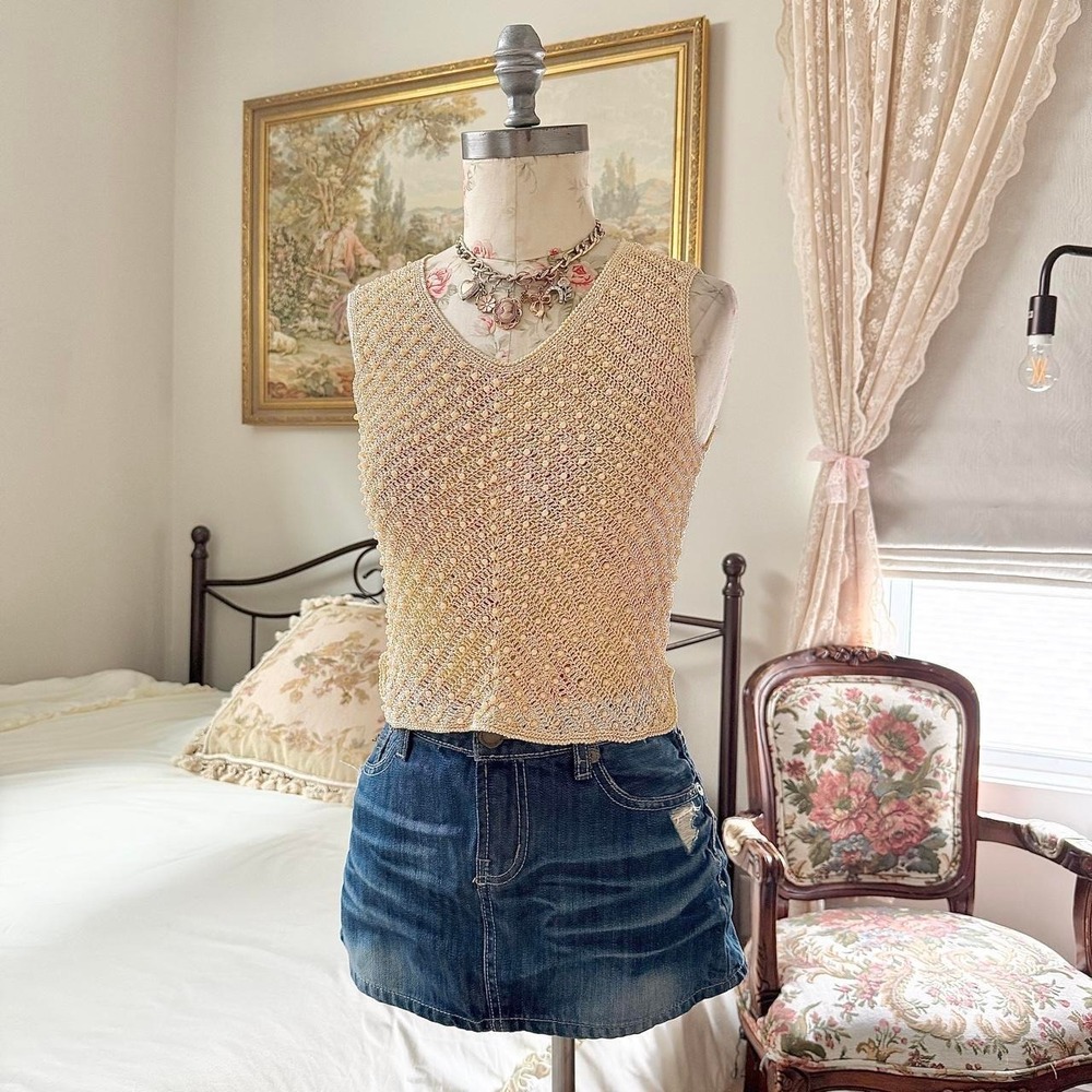 crochet knit tank Y2K fits like a small tan crochet knit sweater tank
